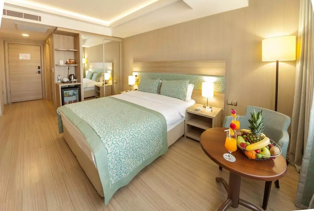 Hotel Golden Way Giyimkent_shabavizparvaz_06.jpg